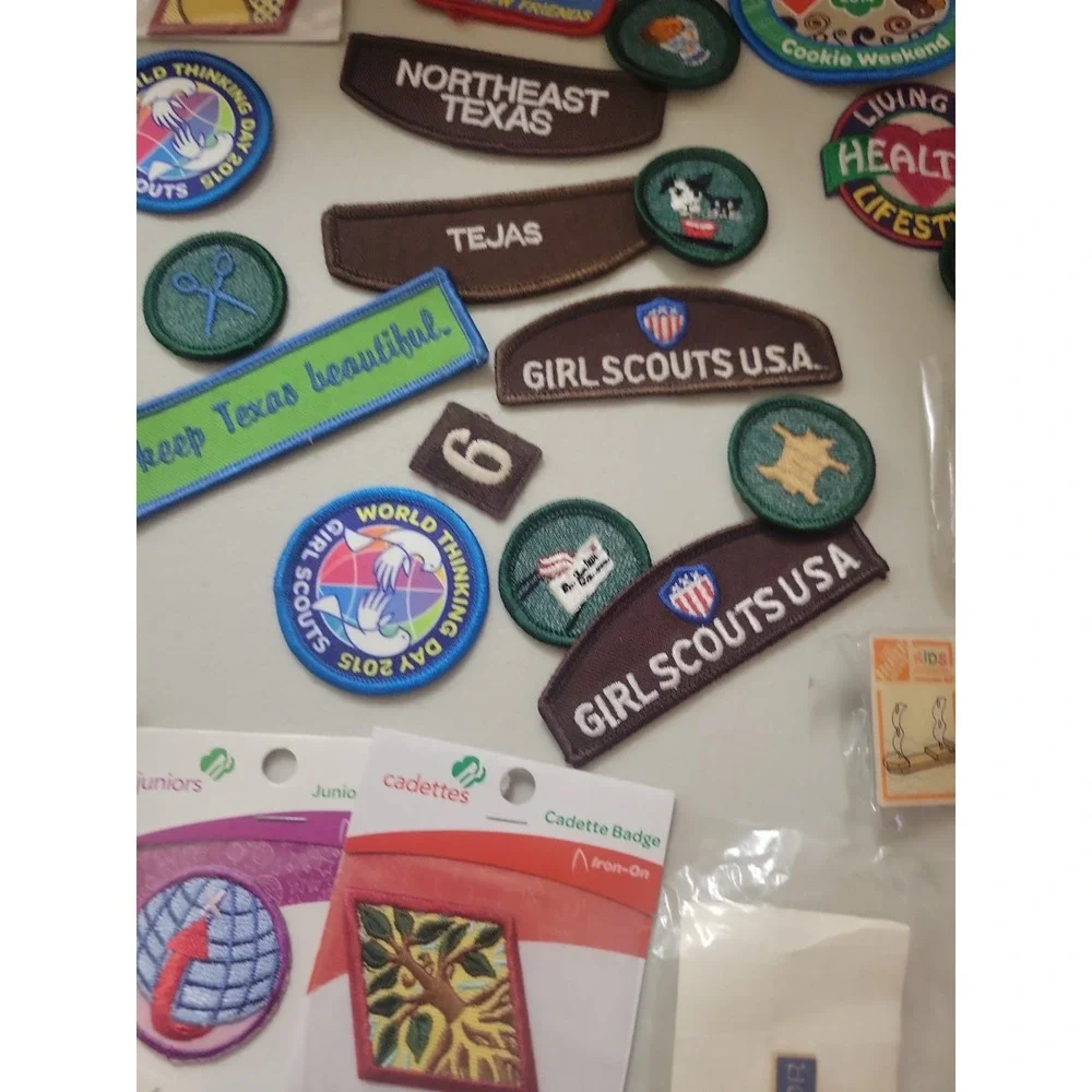 Mixed lot Vtg to New Girls Scout Patches badges accessories